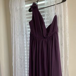 Color plum short one shoulder dress